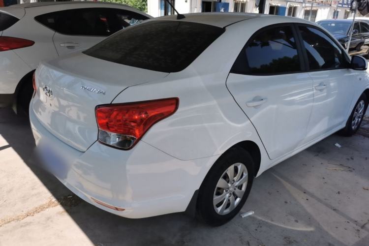 Used Hyundai Verna (older generation) 2020 1.4L Manual GL Refreshed Edition Rear Right 45 Deg
