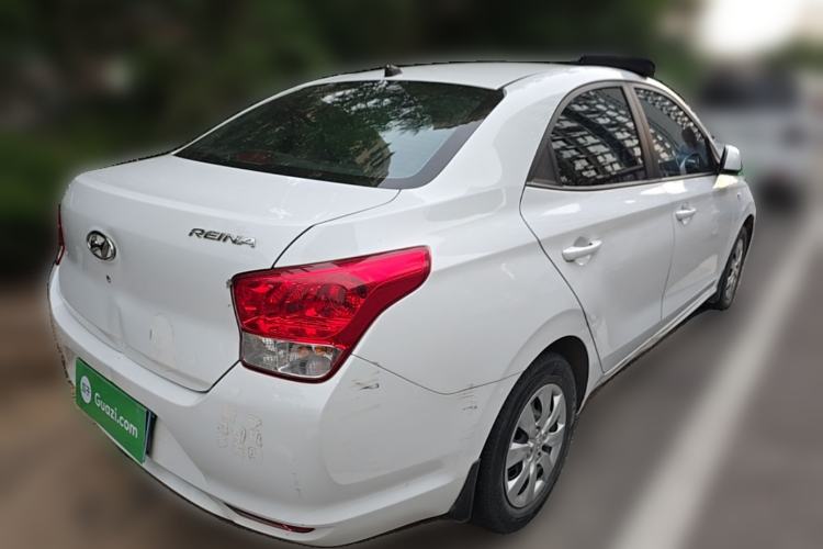 Used Hyundai Verna (older generation) 2020 1.4L Manual GL Refreshed Edition Rear Right 45 Deg