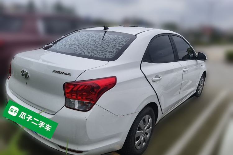 Used Hyundai Verna (older generation) 2020 1.4L Manual GL Refreshed Edition Rear Right 45 Deg