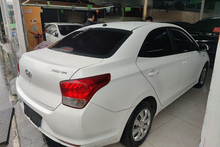 Used Hyundai Verna (older generation) 2020 1.4L Manual GL Refreshed Edition Rear Right 45 Deg