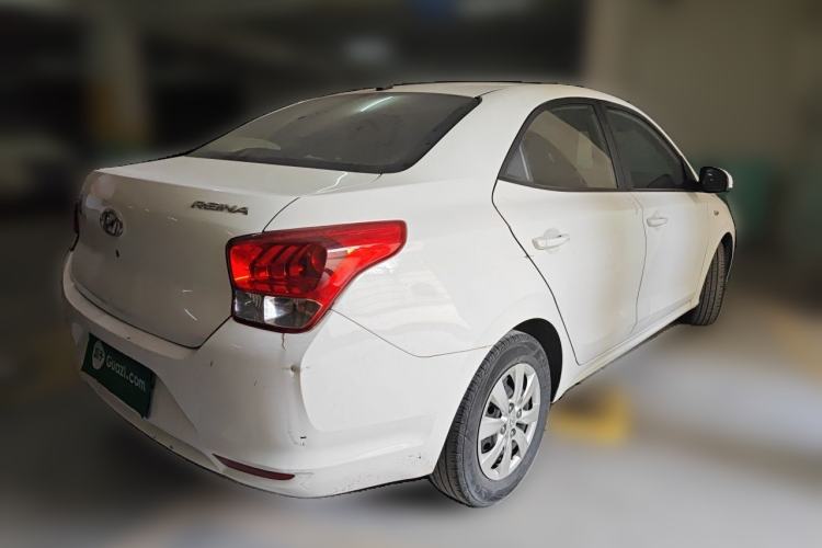 Used Hyundai Verna (older generation) 2020 1.4L Manual GL Refreshed Edition Rear Right 45 Deg