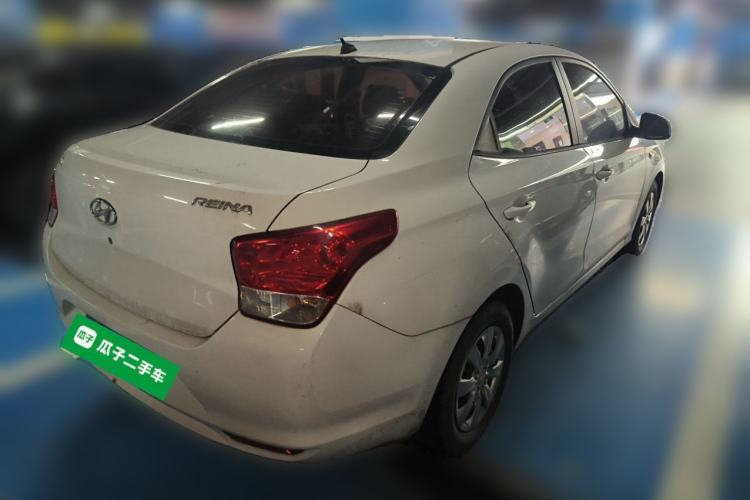 Used Hyundai Verna (older generation) 2020 1.4L Manual GL Refreshed Edition Rear Right 45 Deg
