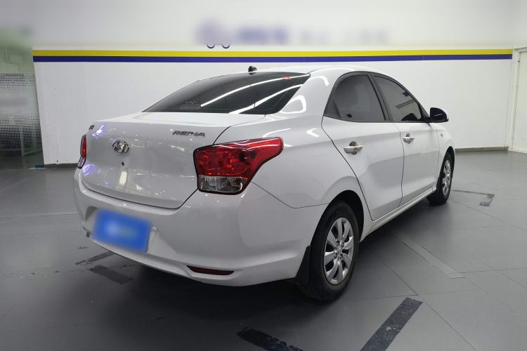 Used Hyundai Verna (older generation) 2020 1.4L Manual GL Refreshed Edition Rear Right 45 Deg