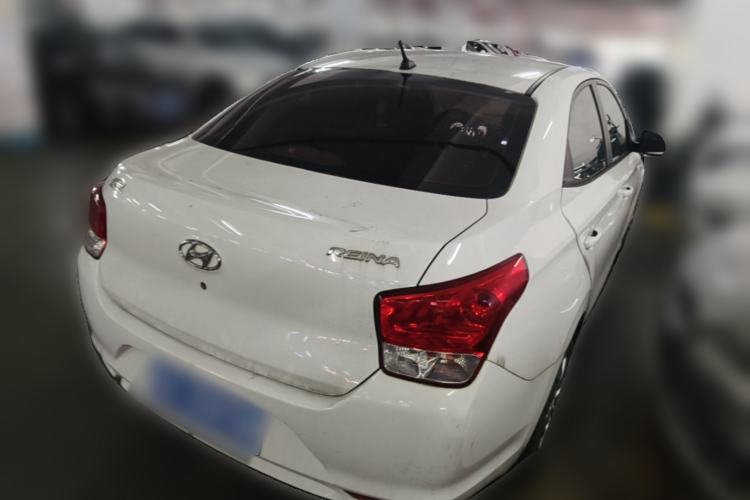 Used Hyundai Verna (older generation) 2020 1.4L Manual GL Refreshed Edition Rear Right 45 Deg