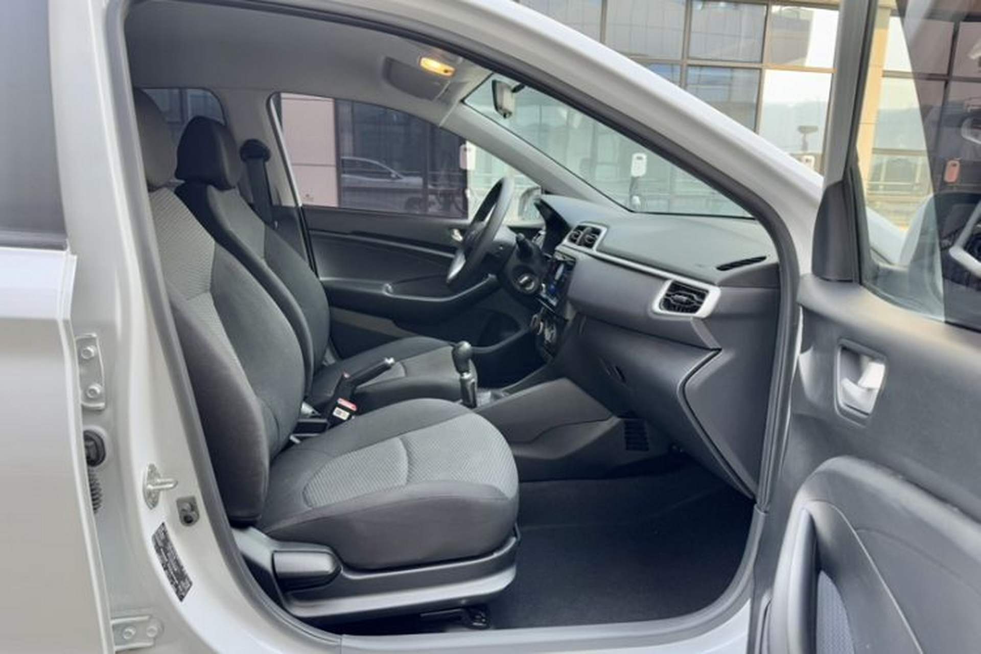 Used Hyundai Verna (older generation) 2020 1.4L Manual GL Refreshed Edition Right Front Seat
