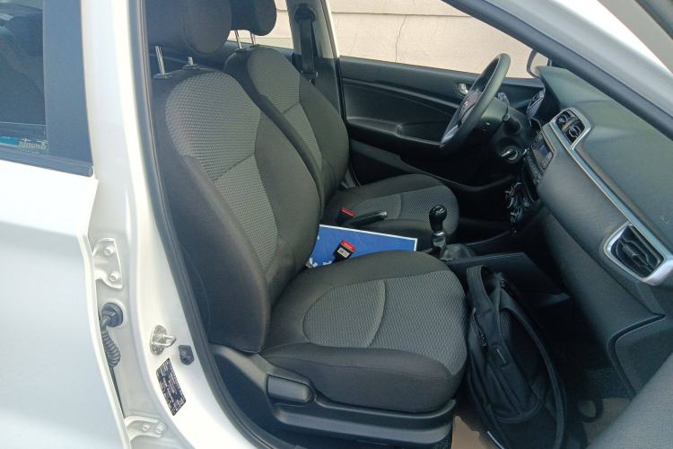Used Hyundai Verna (older generation) 2020 1.4L Manual GL Refreshed Edition Right Front Seat