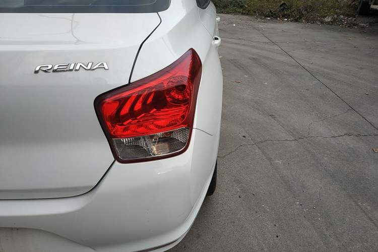 Used Hyundai Verna (older generation) 2020 1.4L Manual GL Refreshed Edition Right Rear Taillight