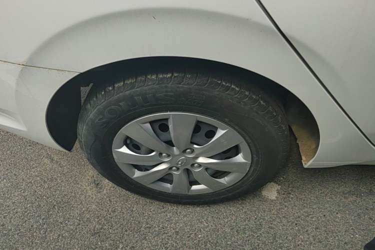 Used Hyundai Verna (older generation) 2020 1.4L Manual GL Refreshed Edition Right Rear Wheel Hub