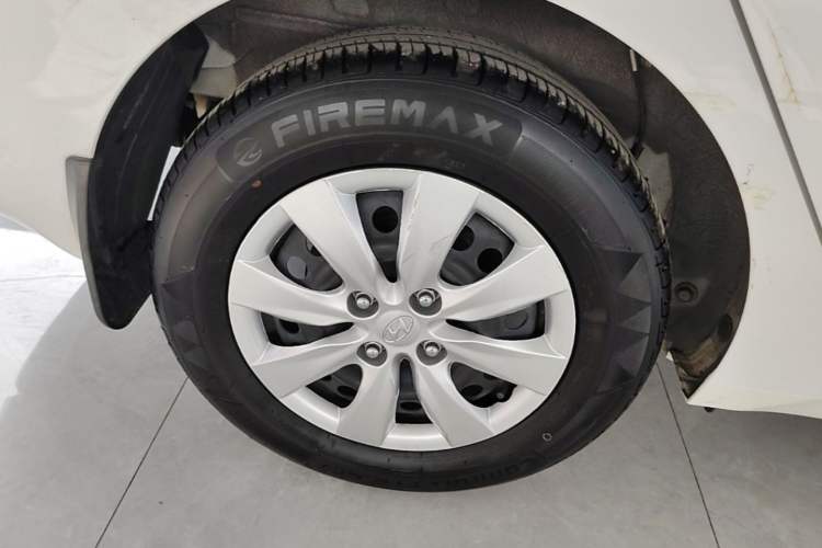 Used Hyundai Verna (older generation) 2020 1.4L Manual GL Refreshed Edition Right Rear Wheel Hub