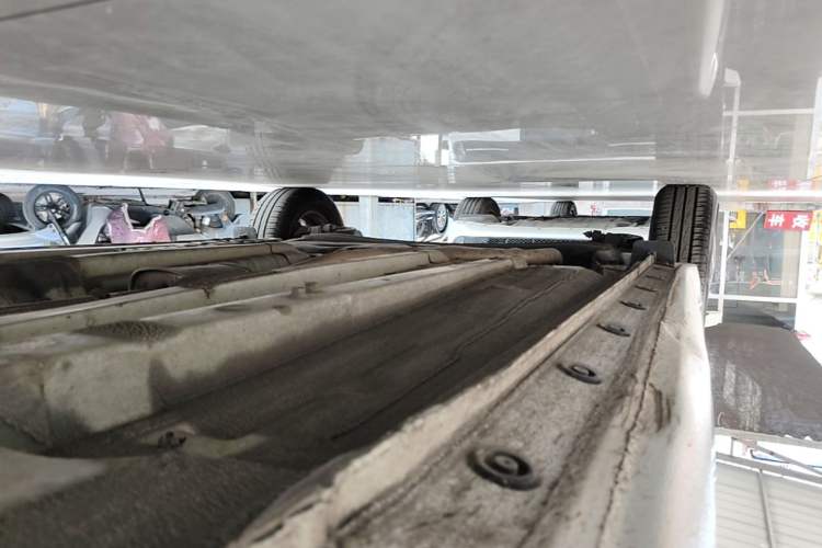 Used Hyundai Verna (older generation) 2020 1.4L Manual GL Refreshed Edition Right Side Sill