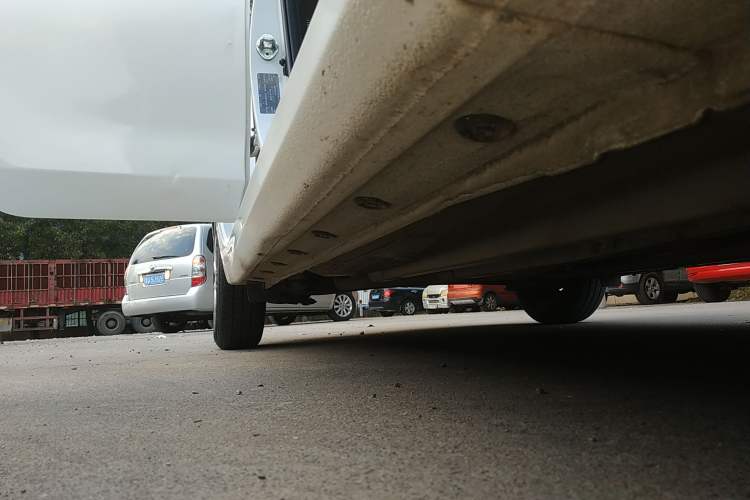 Used Hyundai Verna (older generation) 2020 1.4L Manual GL Refreshed Edition Right Side Sill