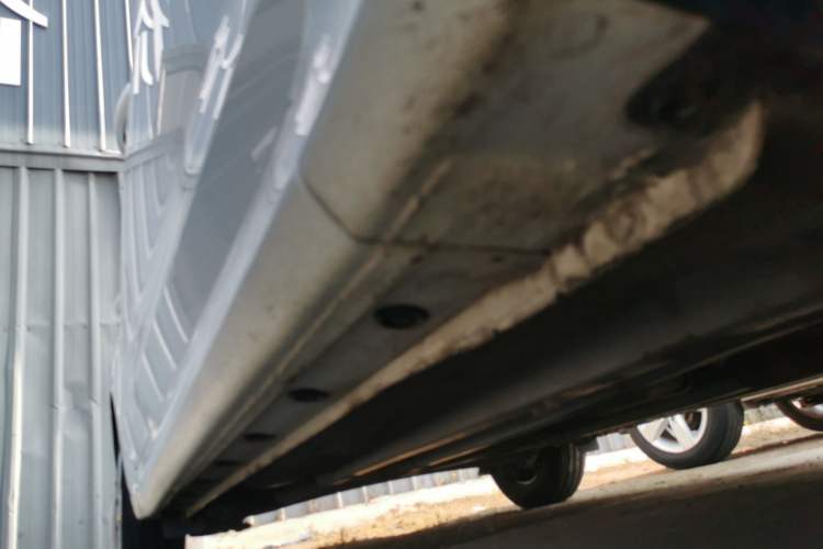 Used Hyundai Verna (older generation) 2020 1.4L Manual GL Refreshed Edition Right Side Sill