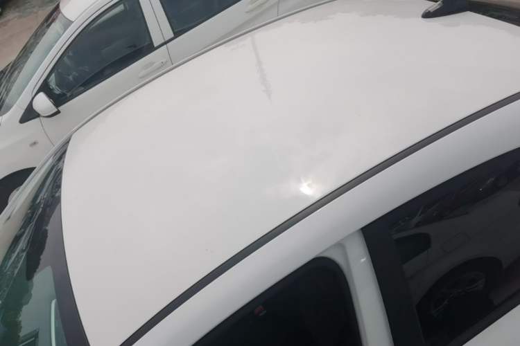 Used Hyundai Verna (older generation) 2020 1.4L Manual GL Refreshed Edition Roof