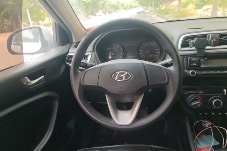 Used Hyundai Verna (older generation) 2020 1.4L Manual GL Refreshed Edition Steering Wheel