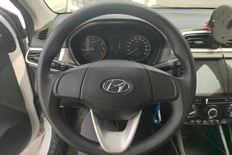 Used Hyundai Verna (older generation) 2020 1.4L Manual GL Refreshed Edition Steering Wheel