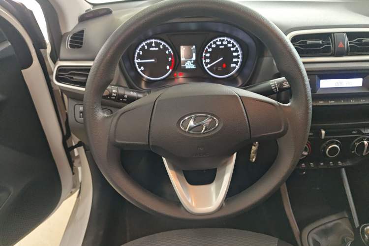 Used Hyundai Verna (older generation) 2020 1.4L Manual GL Refreshed Edition Steering Wheel