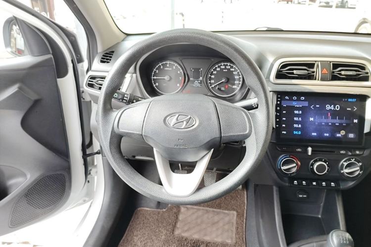 Used Hyundai Verna (older generation) 2020 1.4L Manual GL Refreshed Edition Steering Wheel
