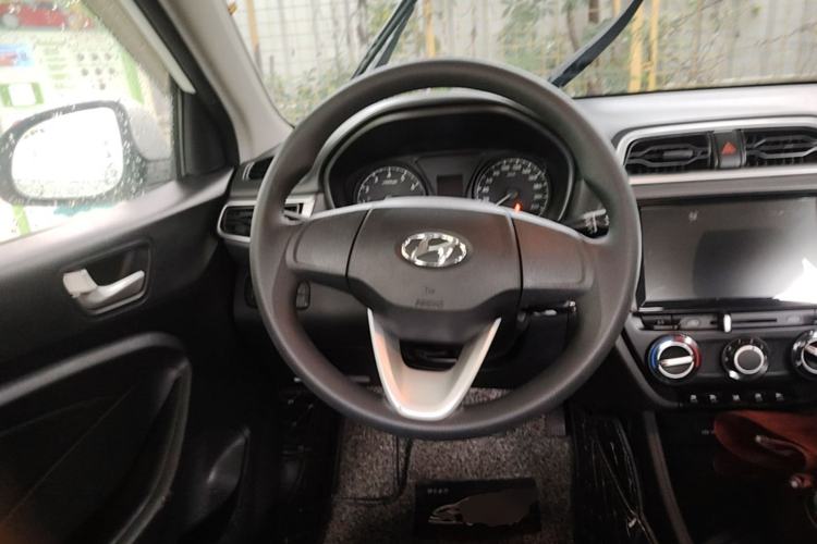 Used Hyundai Verna (older generation) 2020 1.4L Manual GL Refreshed Edition Steering Wheel
