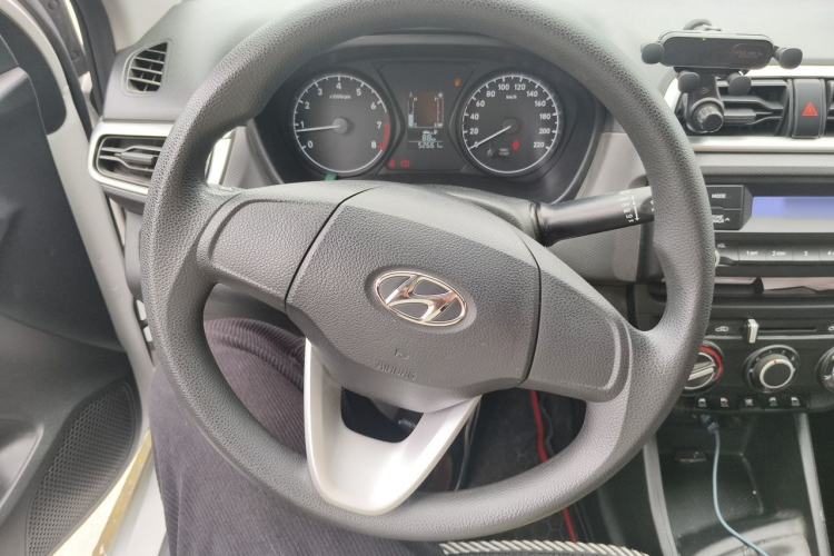 Used Hyundai Verna (older generation) 2020 1.4L Manual GL Refreshed Edition Steering Wheel