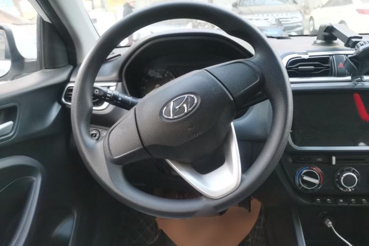 Used Hyundai Verna (older generation) 2020 1.4L Manual GL Refreshed Edition Steering Wheel