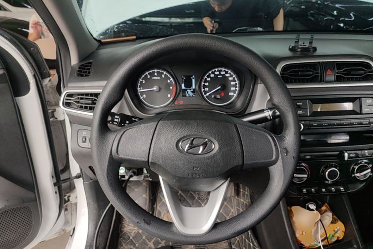 Used Hyundai Verna (older generation) 2020 1.4L Manual GL Refreshed Edition Steering Wheel