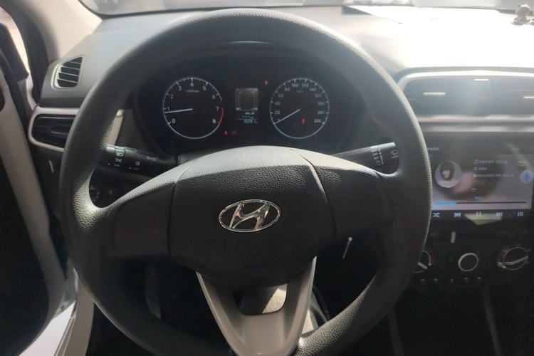 Used Hyundai Verna (older generation) 2020 1.4L Manual GL Refreshed Edition Steering Wheel