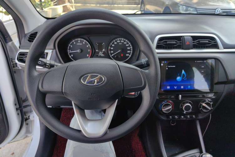 Used Hyundai Verna (older generation) 2020 1.4L Manual GL Refreshed Edition Steering Wheel