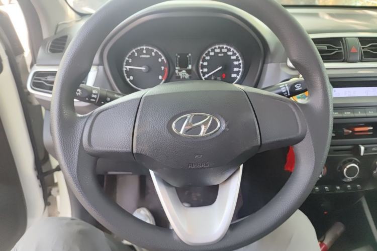 Used Hyundai Verna (older generation) 2020 1.4L Manual GL Refreshed Edition Steering Wheel
