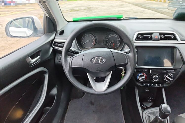 Used Hyundai Verna (older generation) 2020 1.4L Manual GL Refreshed Edition Steering Wheel