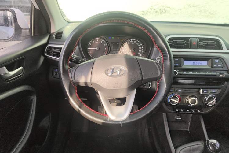 Used Hyundai Verna (older generation) 2020 1.4L Manual GL Refreshed Edition Steering Wheel