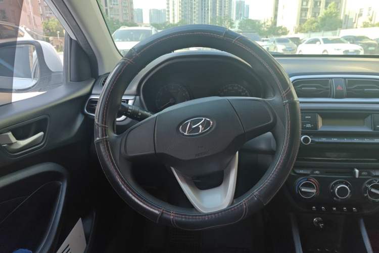 Used Hyundai Verna (older generation) 2020 1.4L Manual GL Refreshed Edition Steering Wheel
