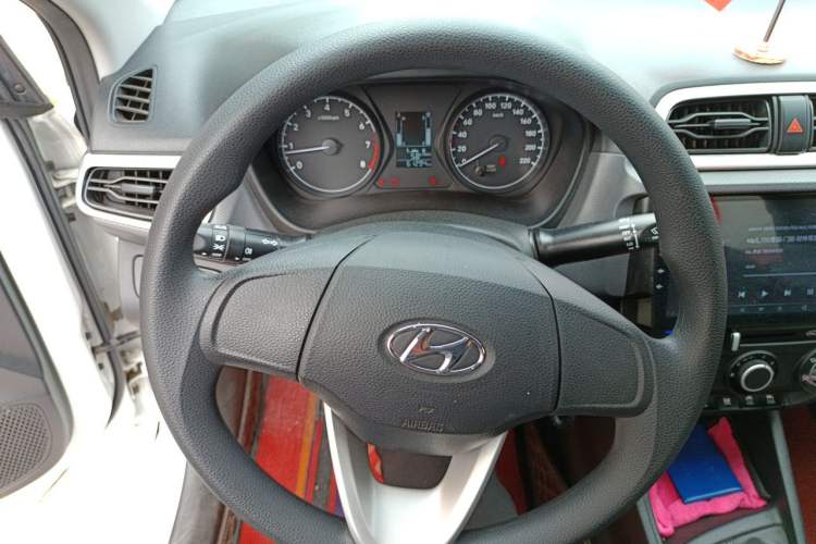 Used Hyundai Verna (older generation) 2020 1.4L Manual GL Refreshed Edition Steering Wheel