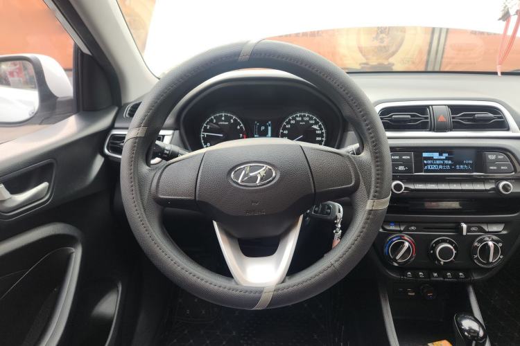 Used Hyundai Verna (older generation) 2020 1.4L Automatic GLS Enjoyment Edition Steering Wheel