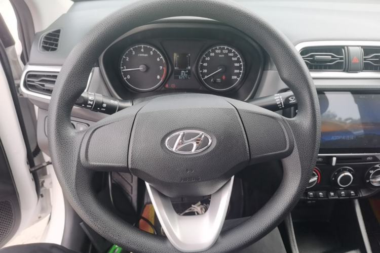 Used Hyundai Verna (older generation) 2020 1.4L Manual GL Refreshed Edition Steering Wheel