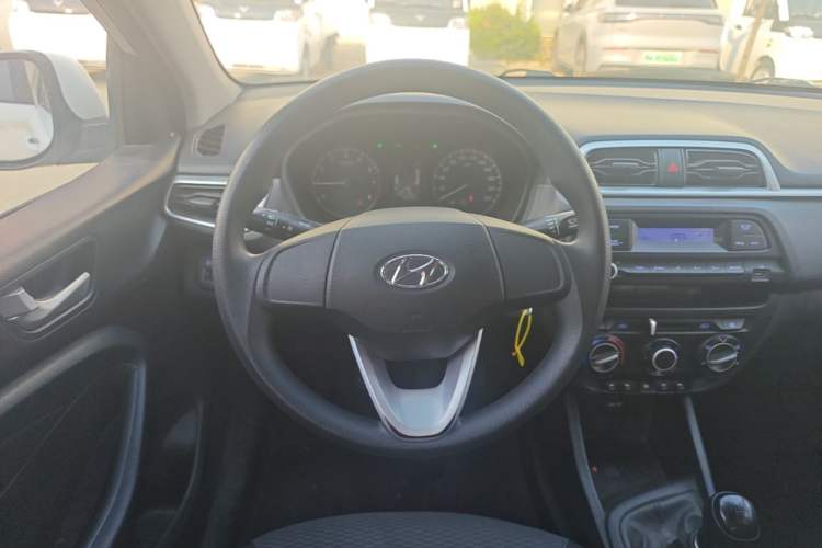 Used Hyundai Verna (older generation) 2020 1.4L Manual GL Refreshed Edition Steering Wheel