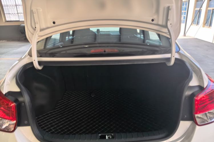 Used Hyundai Verna (older generation) 2020 1.4L Manual GL Refreshed Edition Trunk