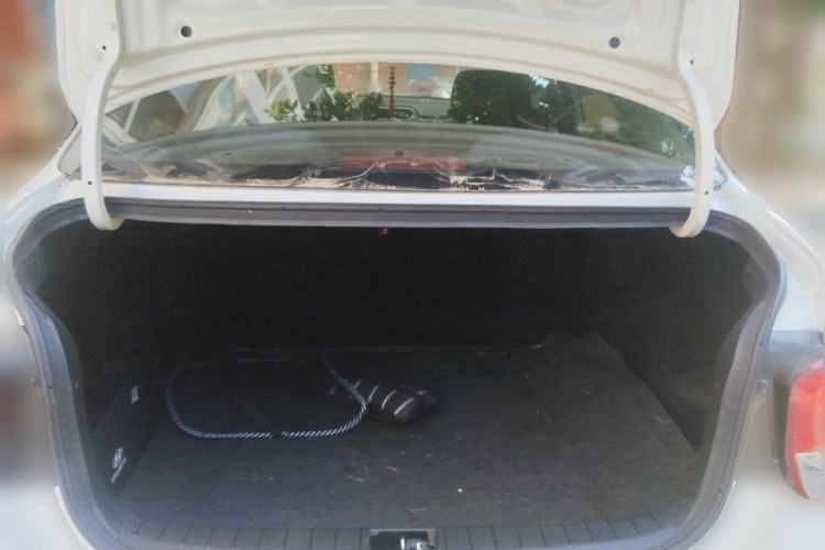 Used Hyundai Verna (older generation) 2020 1.4L Manual GL Refreshed Edition Trunk