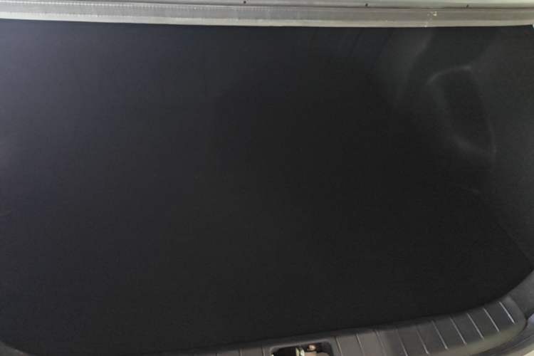 Used Hyundai Verna (older generation) 2020 1.4L Manual GL Refreshed Edition Trunk