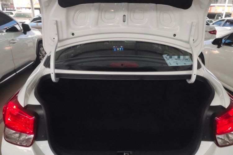 Used Hyundai Verna (older generation) 2020 1.4L Manual GL Refreshed Edition Trunk