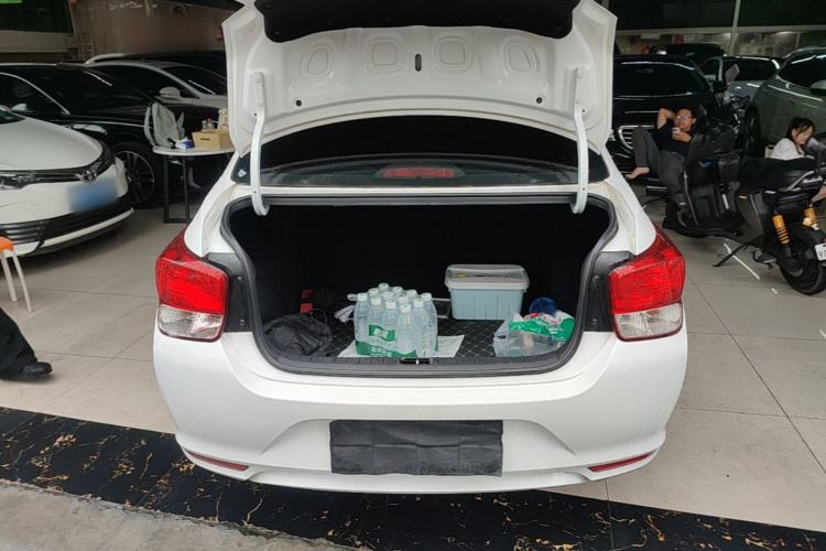 Used Hyundai Verna (older generation) 2020 1.4L Manual GL Refreshed Edition Trunk