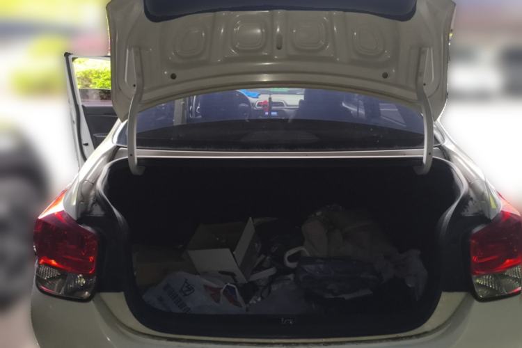 Used Hyundai Verna (older generation) 2020 1.4L Manual GL Refreshed Edition Trunk