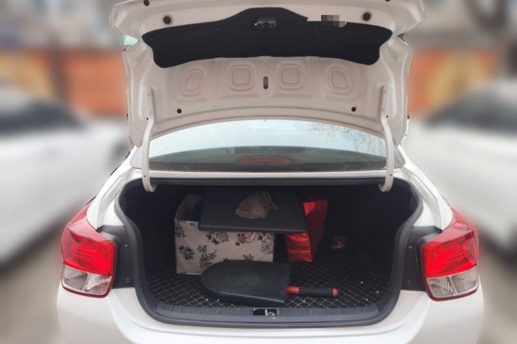 Used Hyundai Verna (older generation) 2020 1.4L Automatic GLS Enjoyment Edition Trunk
