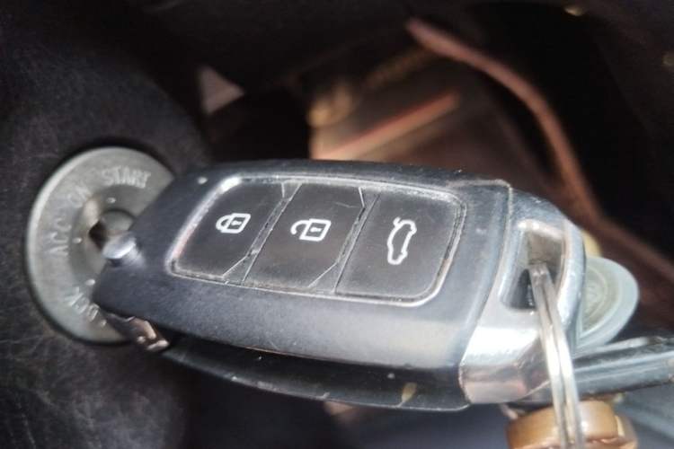 Used Hyundai Verna (older generation) 2020 1.4L Manual GL Refreshed Edition Vehicle Key