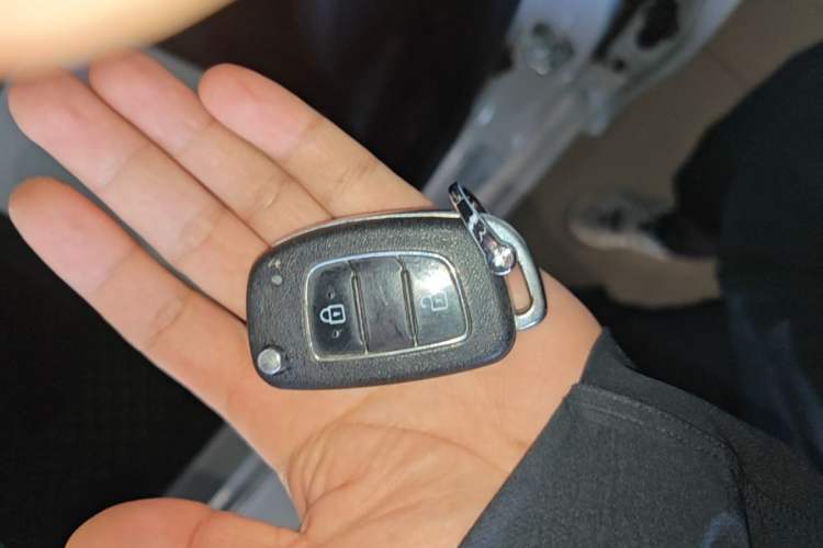 Used Hyundai Verna (older generation) 2020 1.4L Manual GL Refreshed Edition Vehicle Key
