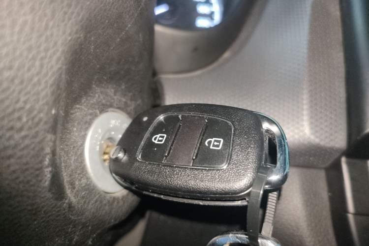 Used Hyundai Verna (older generation) 2020 1.4L Manual GL Refreshed Edition Vehicle Key