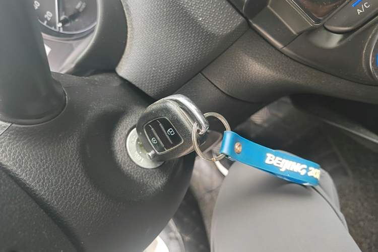 Used Hyundai Verna (older generation) 2020 1.4L Manual GL Refreshed Edition Vehicle Key