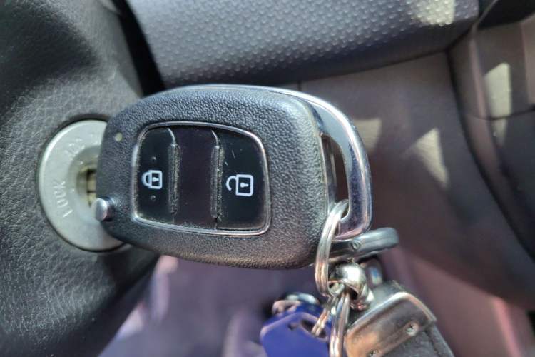 Used Hyundai Verna (older generation) 2020 1.4L Manual GL Refreshed Edition Vehicle Key