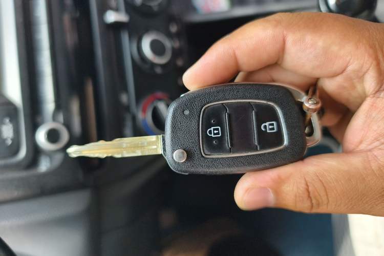 Used Hyundai Verna (older generation) 2020 1.4L Manual GL Refreshed Edition Vehicle Key