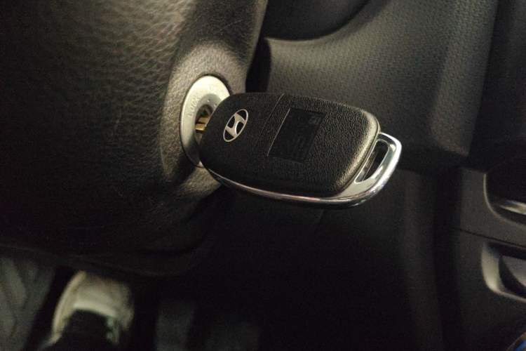 Used Hyundai Verna (older generation) 2020 1.4L Manual GL Refreshed Edition Vehicle Key