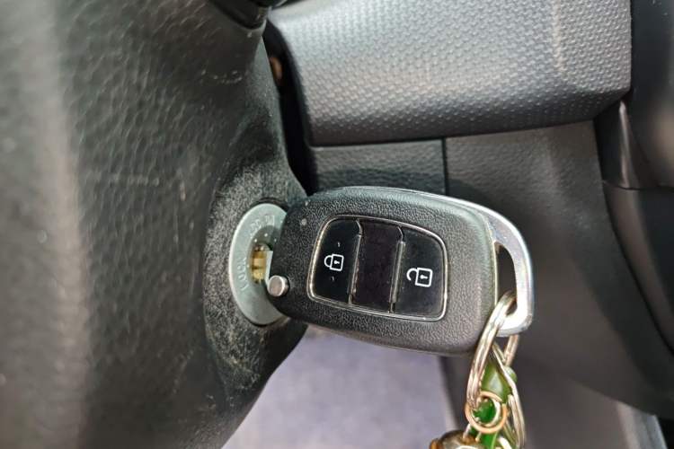 Used Hyundai Verna (older generation) 2020 1.4L Manual GL Refreshed Edition Vehicle Key